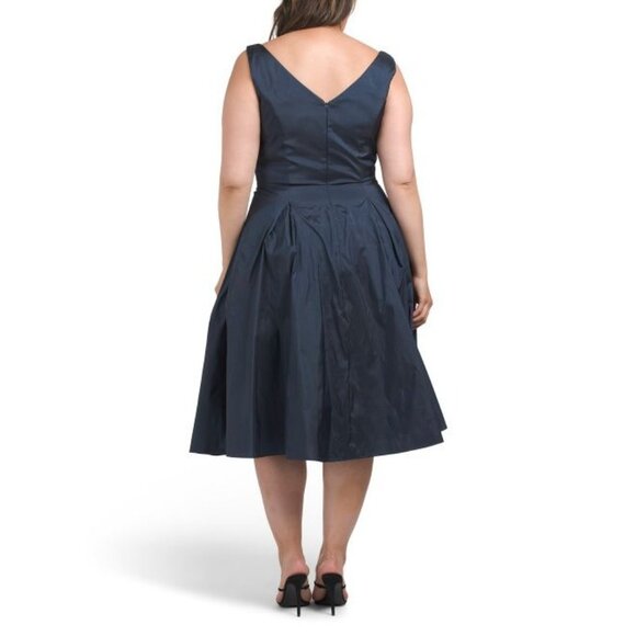 Rene by Rene Ruiz Sweetheart Stud Detail Gown With Full Skirt Size 8 Blue New - Picture 2 of 2